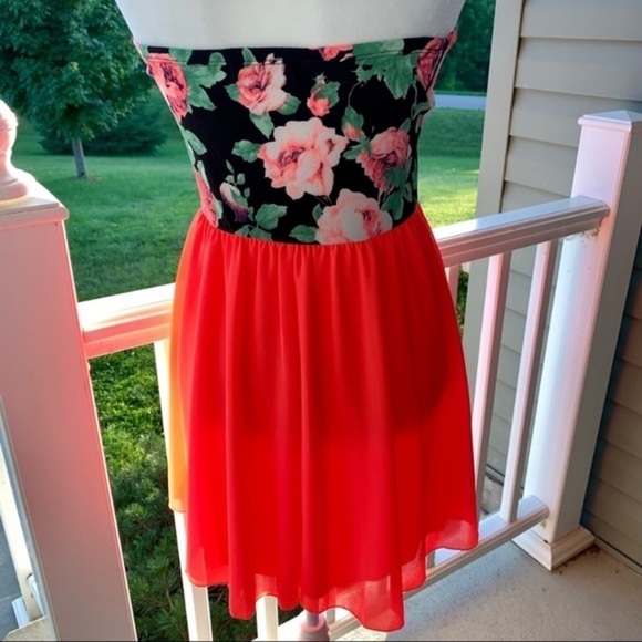 NWOT Filly Flair Floral Sheath Strapless Dress - Picture 7 of 8